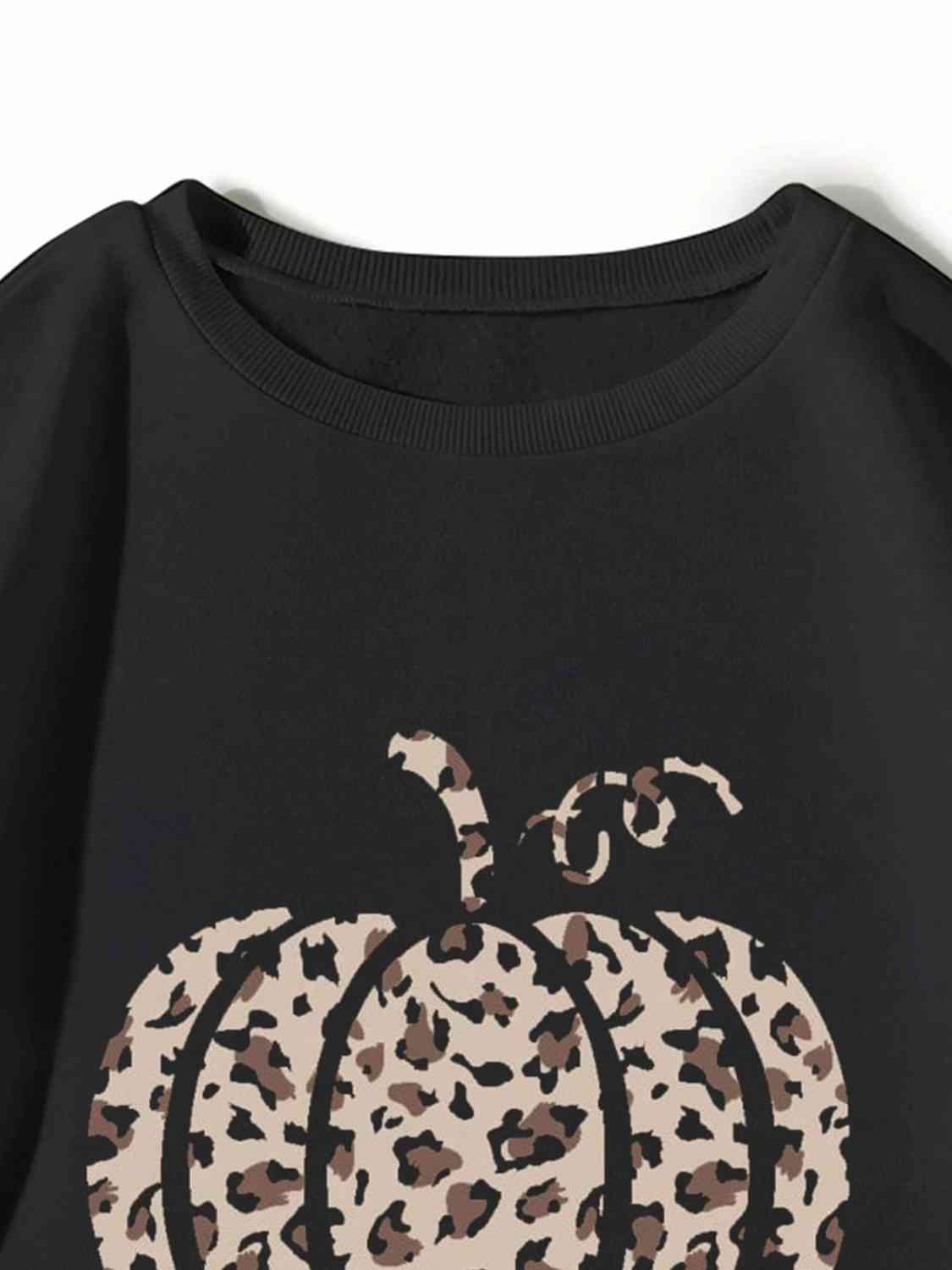 Pumpkin Graphic Round Neck Sweatshirt